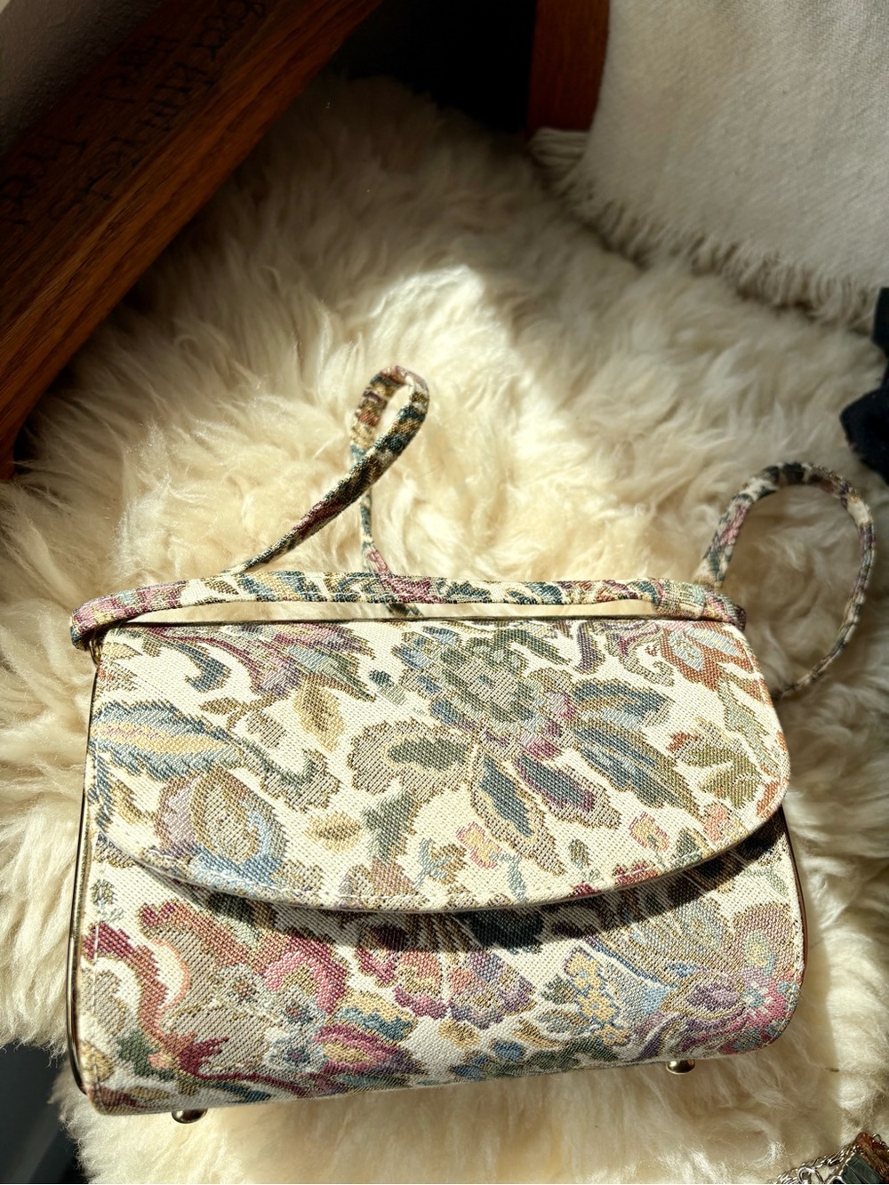 Vintage Floral Tapestry Hardshell Bag